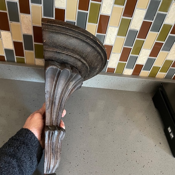 2 vintage carved wood wall half shelves - Picture 7 of 9